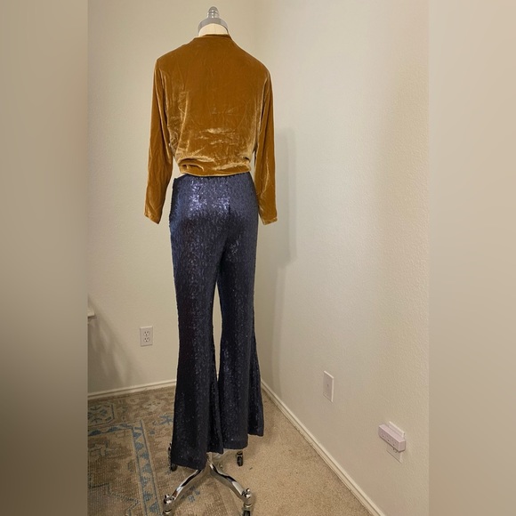 Reformation velvet top - Picture 3 of 6